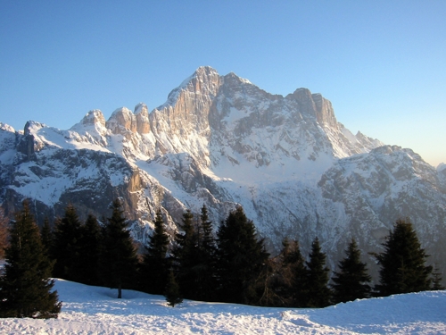 Large photo of Alleghe