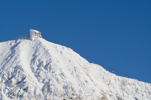 Large photo of Alpe d'Huez