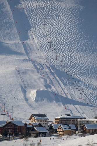 Large photo of Alpe d'Huez
