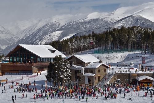 Large photo of Arinsal 