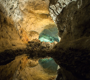 lanzarote lava tubes