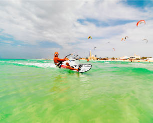 dubai, swimming in a natural rock pool, kayaking eagle beach