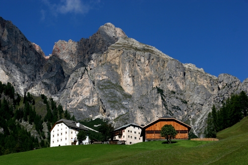 Large photo of La Villa