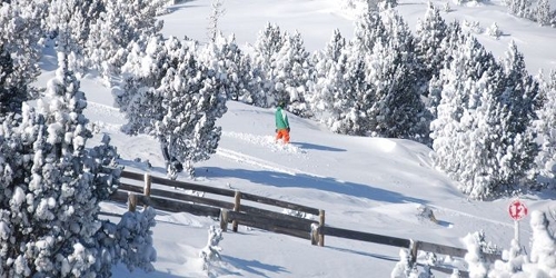 Large photo of Les Angles