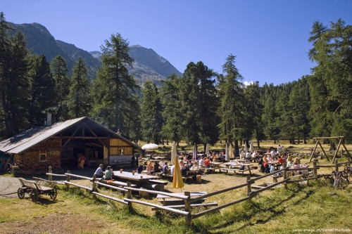 Large photo of Pontresina