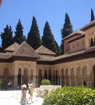 excursions from puerto banus alhambra palace