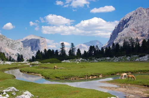 Large photo of San Cassiano