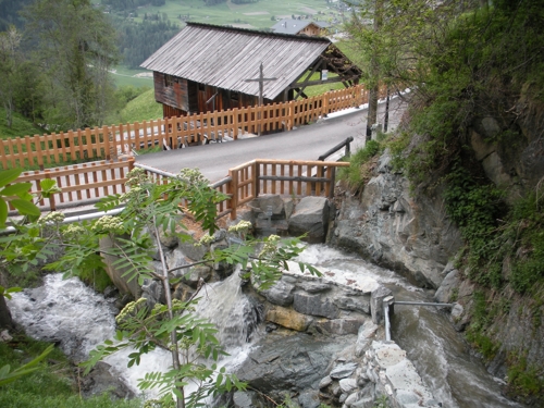 Large photo of Sarreyer