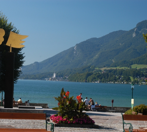 Large photo of Strobl