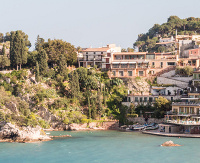 Giardini Naxos holiday rentals