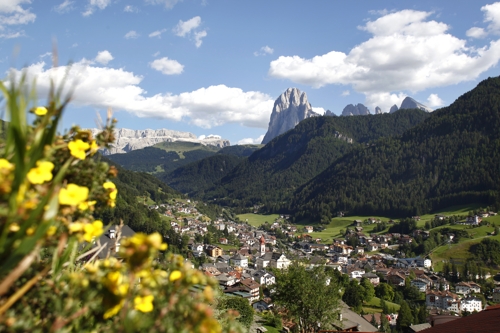Large photo of Val Gardena-Ortisei